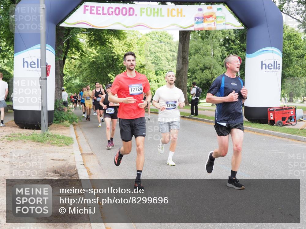 29.06.2025 - hella hamburg halbmarathon MichiJ http://msf.ph/oto/8299696 29.06.2025 10:34:32 Zwischen KM18-KM19 2138, 8668, 11021, 12706, 12724, 14062, 14262, 14449, 16127, 16136, 16466, 18476, 18702, 19105, 19127 meine-sportfotos.de