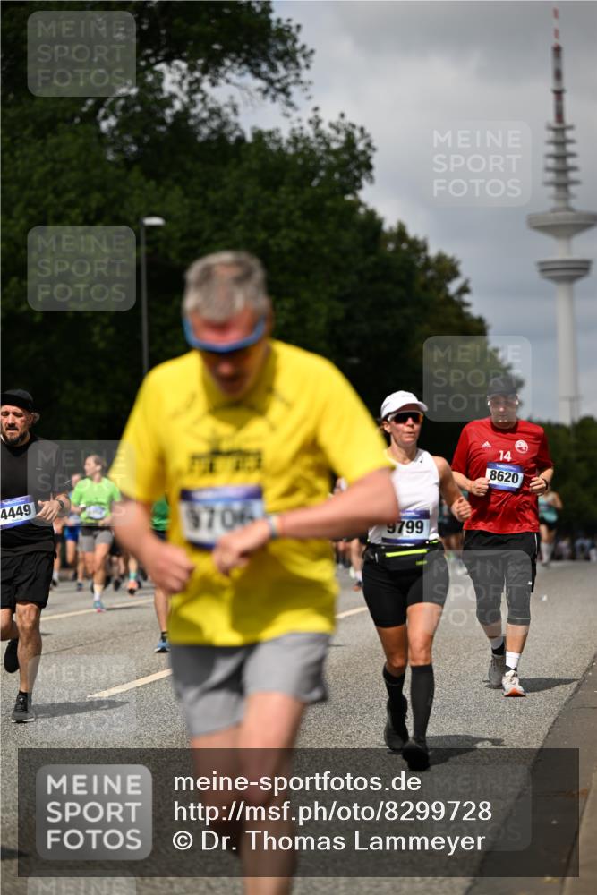 29.06.2025 - hella hamburg halbmarathon Dr. Thomas Lammeyer http://msf.ph/oto/8299728 29.06.2025 10:37:51 Kennedybrücke 1189, 1275, 1896, 2342, 2526, 2776, 3264, 3340, 3345, 3812, 3848, 4361, 4433, 4449, 4807, 5075, 5141, 5557, 5561, 5584, 5821, 5822, 5887, 6364, 6515, 6516, 6956, 6999, 7027, 7308, 7309, 7633, 7653, 7982, 8157, 8349, 8375, 8377, 8383, 8401, 8620, 8891, 9234, 9258, 9438, 9591, 9706, 9799, 9995, 10048, 10800, 11092, 11111, 11229, 11237, 11260 meine-sportfotos.de