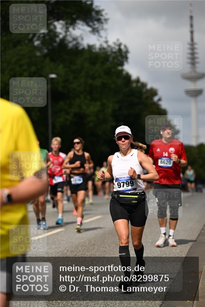 29.06.2025 - hella hamburg halbmarathon Dr. Thomas Lammeyer http://msf.ph/oto/8299875 29.06.2025 10:37:52 Kennedybrücke 1189, 1275, 1896, 2342, 2526, 2776, 3264, 3340, 3345, 3812, 3848, 4361, 4433, 4449, 4807, 4826, 5075, 5141, 5557, 5561, 5584, 5821, 5822, 5887, 6364, 6515, 6516, 6956, 7027, 7308, 7309, 7633, 7653, 7982, 8157, 8349, 8375, 8377, 8383, 8401, 8620, 9234, 9258, 9438, 9706, 9799, 9995, 10048, 10800, 11092, 11111, 11229, 11237, 11260 meine-sportfotos.de