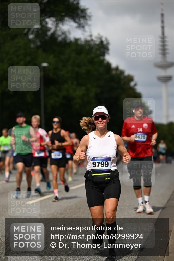 29.06.2025 - hella hamburg halbmarathon Dr. Thomas Lammeyer http://msf.ph/oto/8299924 29.06.2025 10:37:53 Kennedybrücke 1189, 1275, 1896, 2526, 2776, 3264, 3340, 3345, 3812, 3848, 4361, 4433, 4449, 4807, 4824, 4826, 5075, 5141, 5557, 5561, 5584, 5821, 5822, 5887, 6364, 6515, 6516, 6956, 7027, 7308, 7309, 7633, 7653, 7982, 8157, 8349, 8375, 8377, 8383, 8401, 8620, 9234, 9258, 9438, 9706, 9799, 9875, 9995, 10048, 10800, 11092, 11111, 11229, 11237, 11260 meine-sportfotos.de