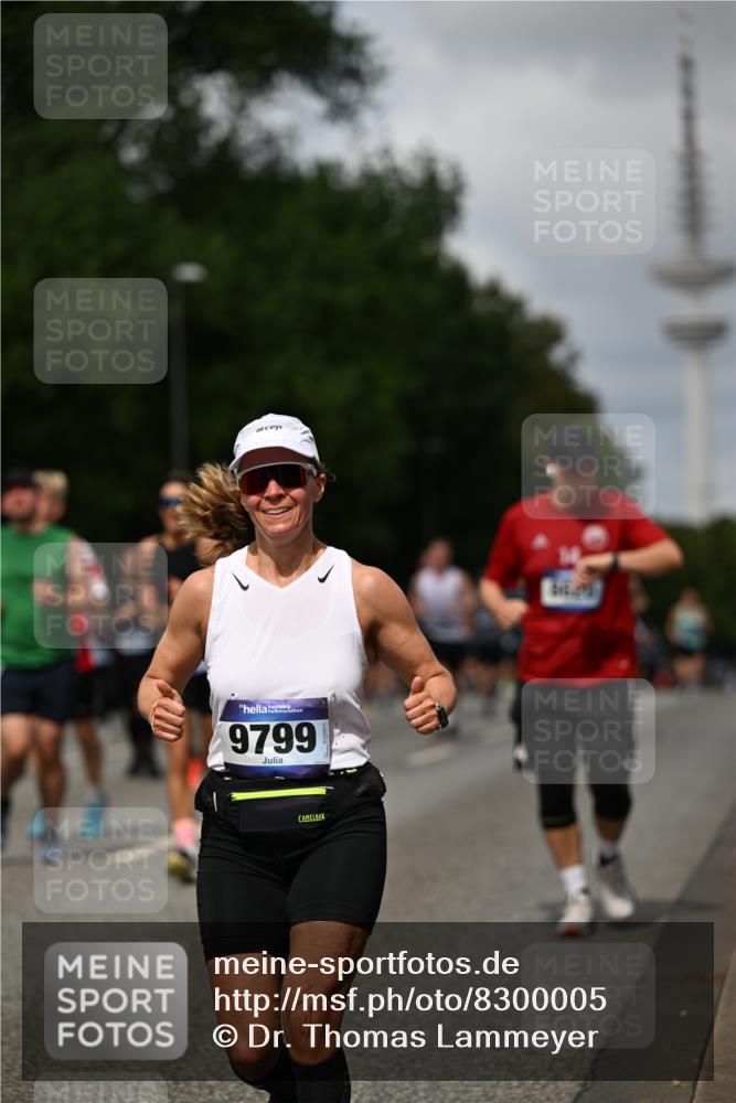 29.06.2025 - hella hamburg halbmarathon Dr. Thomas Lammeyer http://msf.ph/oto/8300005 29.06.2025 10:37:53 Kennedybrücke 1189, 1275, 1896, 2526, 2776, 3264, 3340, 3345, 3812, 3848, 4361, 4433, 4449, 4807, 4824, 4826, 5075, 5141, 5557, 5561, 5584, 5821, 5822, 5887, 6364, 6515, 6516, 6956, 7027, 7308, 7309, 7633, 7653, 7982, 8157, 8349, 8375, 8377, 8383, 8401, 8620, 9234, 9258, 9438, 9706, 9799, 9875, 9995, 10048, 10800, 11092, 11111, 11229, 11237, 11260 meine-sportfotos.de