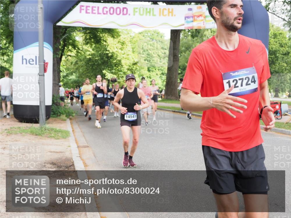 29.06.2025 - hella hamburg halbmarathon MichiJ http://msf.ph/oto/8300024 29.06.2025 10:34:33 Zwischen KM18-KM19 2138, 11021, 12706, 12724, 13303, 14062, 14262, 14449, 14541, 16127, 16136, 16466, 18476, 18702, 19105, 19127 meine-sportfotos.de
