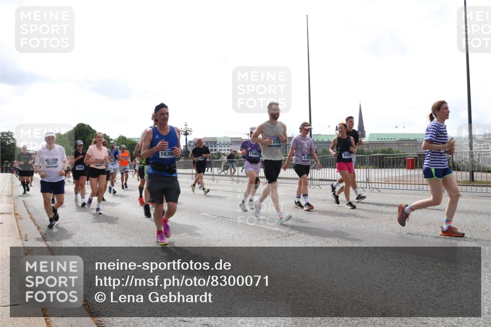 29.06.2025 - hella hamburg halbmarathon Lena Gebhardt http://msf.ph/oto/8300071 29.06.2025 10:37:01 Lombardsbrücke 1630, 9500, 15907, 253, 6190, 1022, 1118, 1253, 1339, 1488, 1490, 1597, 1948, 1952, 1954, 2031, 2072, 2104, 2272, 2480, 2552, 2588, 3127, 3165, 3714, 3873, 3895, 4084, 4097, 4347, 4618, 4733, 4762, 4996, 5224, 5538, 5560, 5640, 5786, 5789, 5940, 6156, 6172, 6359, 6584, 6804, 7202, 7707, 7773, 8007, 8257, 8258, 8315, 8499, 8758, 8811, 8936, 8937, 9054, 9055, 9295, 9500, 9694, 13265, 15077, 17156, 17807, 18152, 18488 meine-sportfotos.de