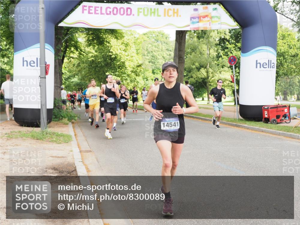29.06.2025 - hella hamburg halbmarathon MichiJ http://msf.ph/oto/8300089 29.06.2025 10:34:34 Zwischen KM18-KM19 2138, 4497, 11021, 11077, 12706, 12724, 13303, 14062, 14262, 14449, 14541, 16127, 16136, 16466, 18702, 19105, 19127 meine-sportfotos.de