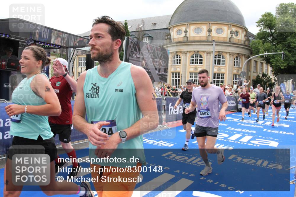 29.06.2025 - hella hamburg halbmarathon Michael Strokosch http://msf.ph/oto/8300148 29.06.2025 10:57:38 Ziel 1239, 2236, 2606, 2652, 4502, 5015, 5134, 5457, 5458, 5728, 13245, 14571, 14951, 15220, 17769, 17814 meine-sportfotos.de