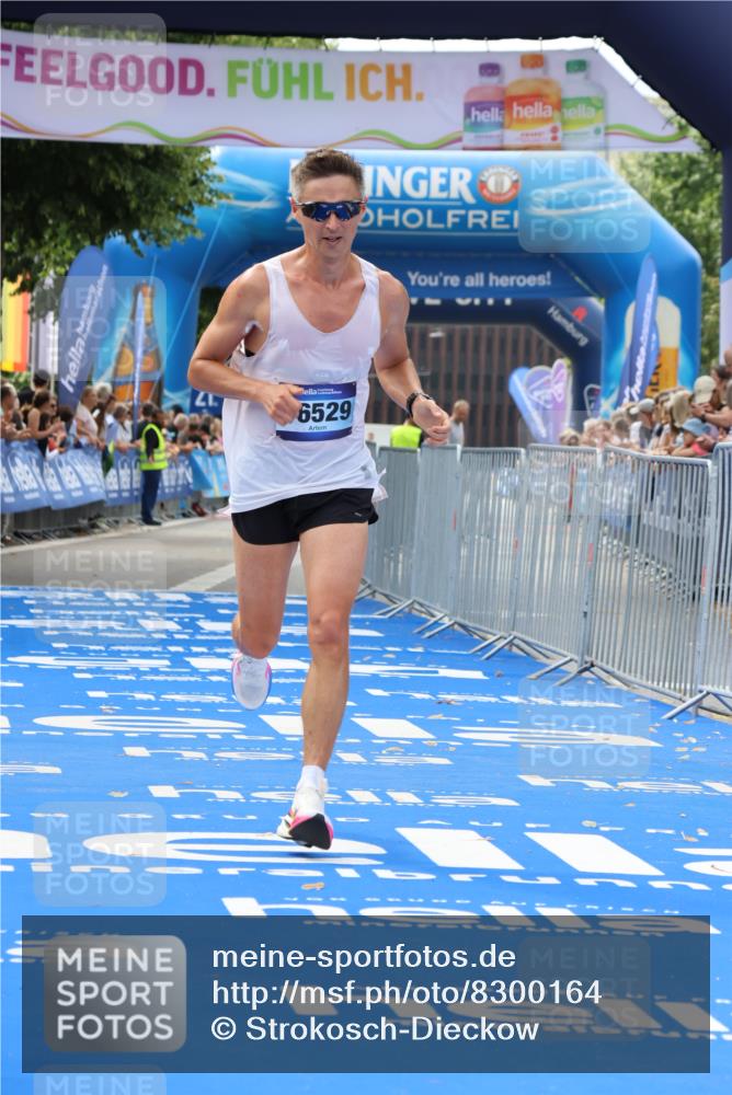 29.06.2025 - hella hamburg halbmarathon Strokosch-Dieckow http://msf.ph/oto/8300164 29.06.2025 10:16:59 Ziel 4116, 16529 meine-sportfotos.de