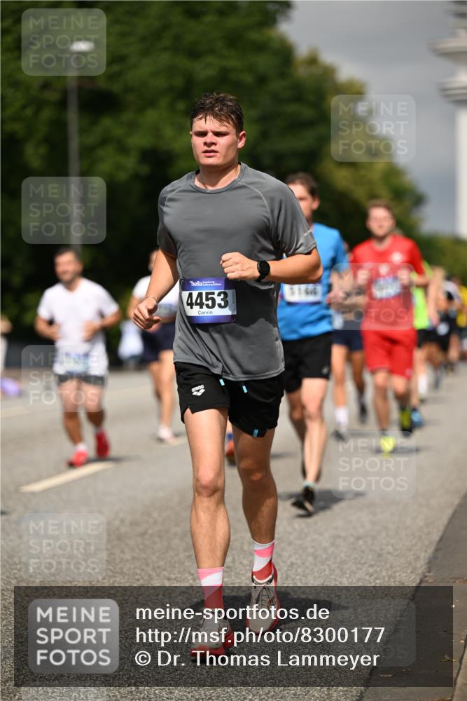 29.06.2025 - hella hamburg halbmarathon Dr. Thomas Lammeyer http://msf.ph/oto/8300177 29.06.2025 10:16:21 Kennedybrücke 1249, 1610, 1785, 1850, 1851, 2963, 2964, 3182, 3248, 3262, 3363, 4453, 4499, 5150, 5166, 5176, 6822, 6871, 7014, 7907, 8206, 8207, 8917, 8971, 9253, 9428, 10067, 10402, 10685, 11025 meine-sportfotos.de