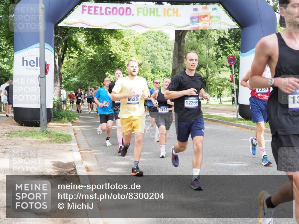 29.06.2025 - hella hamburg halbmarathon MichiJ http://msf.ph/oto/8300204 29.06.2025 10:34:37 Zwischen KM18-KM19 4497, 5528, 7335, 9794, 11077, 12171, 12269, 12706, 12724, 13303, 14062, 14541, 17008, 17353, 17865, 18356, 18702, 19127 meine-sportfotos.de