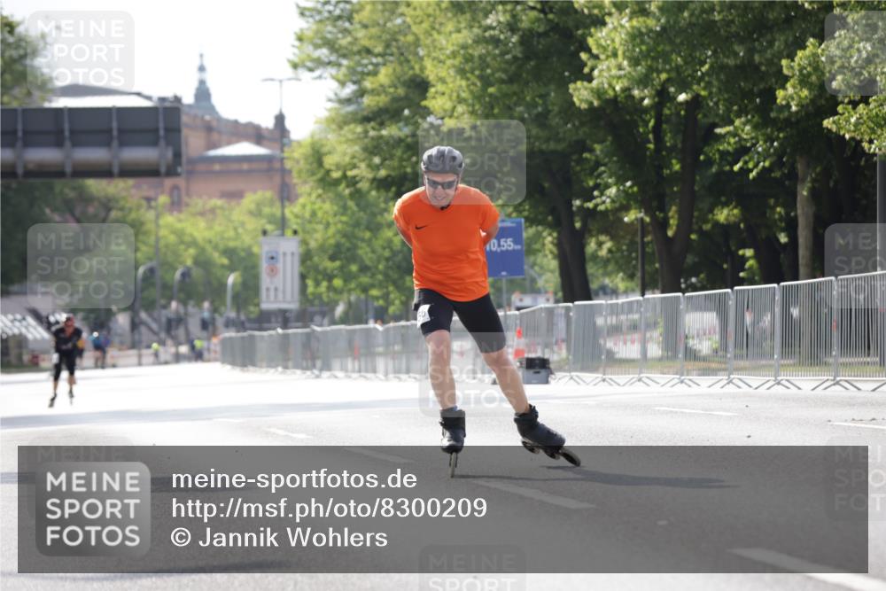 29.06.2025 - hella hamburg halbmarathon Jannik Wohlers http://msf.ph/oto/8300209 29.06.2025 08:55:15 Lombardsbrücke  meine-sportfotos.de
