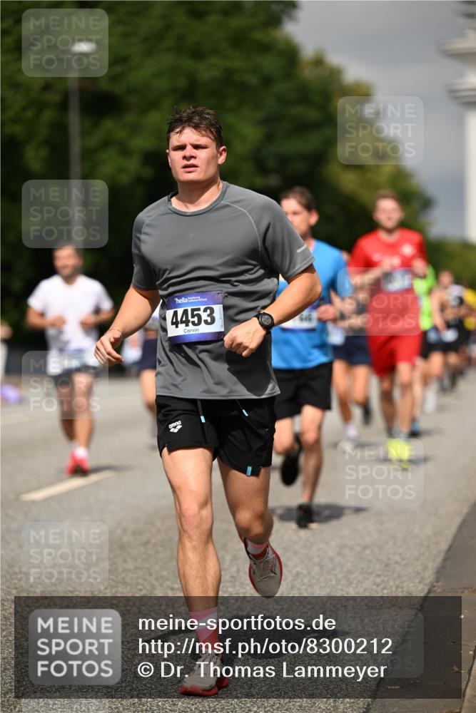 29.06.2025 - hella hamburg halbmarathon Dr. Thomas Lammeyer http://msf.ph/oto/8300212 29.06.2025 10:16:21 Kennedybrücke 1249, 1610, 1785, 1850, 1851, 2963, 2964, 3182, 3248, 3262, 3363, 4453, 4499, 5150, 5166, 5176, 6822, 6871, 7014, 7907, 8206, 8207, 8917, 8971, 9253, 9428, 10067, 10402, 10685, 11025 meine-sportfotos.de