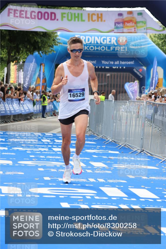 29.06.2025 - hella hamburg halbmarathon Strokosch-Dieckow http://msf.ph/oto/8300258 29.06.2025 10:16:59 Ziel 4116, 16529 meine-sportfotos.de