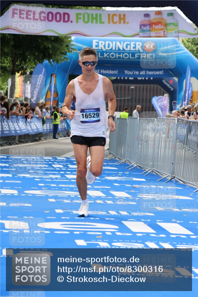 29.06.2025 - hella hamburg halbmarathon Strokosch-Dieckow http://msf.ph/oto/8300316 29.06.2025 10:16:58 Ziel 4116, 16529 meine-sportfotos.de