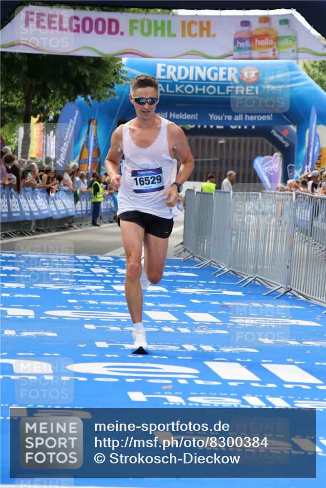 29.06.2025 - hella hamburg halbmarathon Strokosch-Dieckow http://msf.ph/oto/8300384 29.06.2025 10:16:58 Ziel 4116, 16529 meine-sportfotos.de