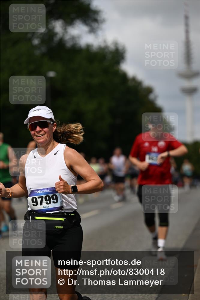 29.06.2025 - hella hamburg halbmarathon Dr. Thomas Lammeyer http://msf.ph/oto/8300418 29.06.2025 10:37:54 Kennedybrücke 1189, 1275, 1896, 2526, 2776, 3264, 3340, 3345, 3812, 3848, 4361, 4433, 4449, 4807, 4824, 4826, 5075, 5141, 5557, 5561, 5584, 5821, 5822, 5887, 6364, 6515, 6516, 6956, 7027, 7308, 7309, 7565, 7633, 7653, 7982, 8157, 8349, 8375, 8377, 8383, 8401, 8620, 9234, 9258, 9438, 9706, 9799, 9875, 9995, 10048, 10800, 11092, 11111, 11229, 11237, 11260 meine-sportfotos.de