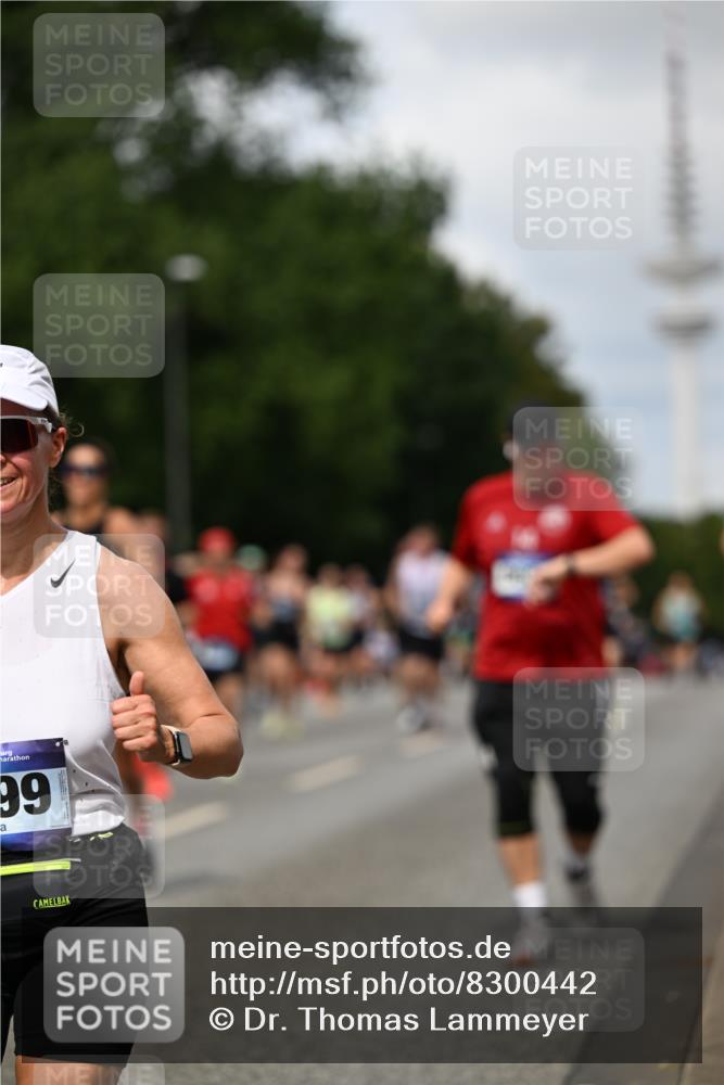 29.06.2025 - hella hamburg halbmarathon Dr. Thomas Lammeyer http://msf.ph/oto/8300442 29.06.2025 10:37:54 Kennedybrücke 1189, 1275, 1896, 2526, 2776, 3264, 3340, 3345, 3812, 3848, 4361, 4433, 4449, 4807, 4824, 4826, 5075, 5141, 5557, 5561, 5584, 5821, 5822, 5887, 6364, 6515, 6516, 6956, 7027, 7308, 7309, 7565, 7633, 7653, 7982, 8157, 8349, 8375, 8377, 8383, 8401, 8620, 9234, 9258, 9438, 9706, 9799, 9875, 9995, 10048, 10800, 11092, 11111, 11229, 11237, 11260 meine-sportfotos.de