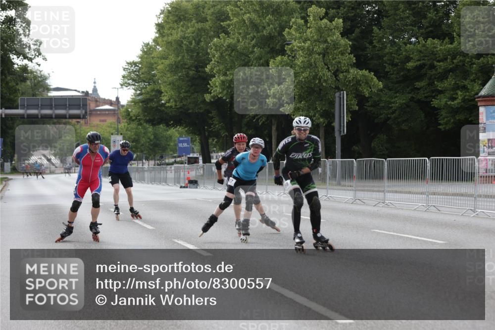 29.06.2025 - hella hamburg halbmarathon Jannik Wohlers http://msf.ph/oto/8300557 29.06.2025 08:56:28 Lombardsbrücke  meine-sportfotos.de