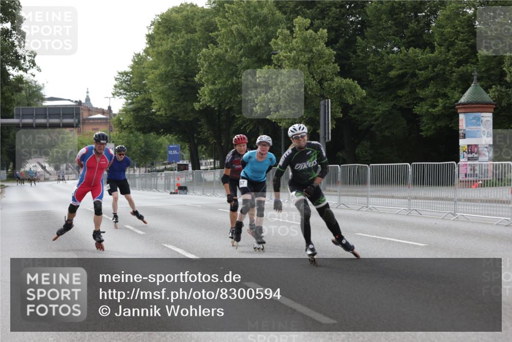 29.06.2025 - hella hamburg halbmarathon Jannik Wohlers http://msf.ph/oto/8300594 29.06.2025 08:56:29 Lombardsbrücke  meine-sportfotos.de