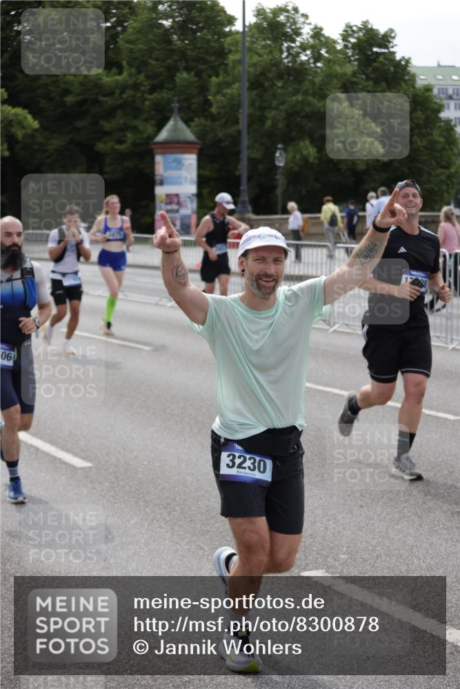 29.06.2025 - hella hamburg halbmarathon Jannik Wohlers http://msf.ph/oto/8300878 29.06.2025 10:37:15 Lombardsbrücke 1475, 2199, 2640, 2853, 3230, 3633, 5171, 5186, 5522, 5875, 6243, 6821, 6955, 7124, 7321, 7350, 7777, 9247, 9288, 9895, 10159, 10476, 10506, 10919, 11183, 11801, 11882, 11888, 12123, 12242, 12254, 12472, 12824, 13650, 14130, 14657, 16032, 16582, 16680, 16706, 16837, 17355, 17793, 17798, 18317, 18319, 18903 meine-sportfotos.de