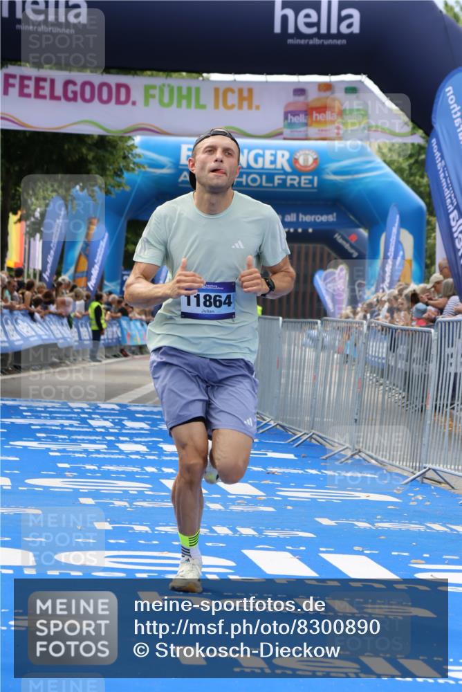 29.06.2025 - hella hamburg halbmarathon Strokosch-Dieckow http://msf.ph/oto/8300890 29.06.2025 10:16:36 Ziel 3944, 11864 meine-sportfotos.de