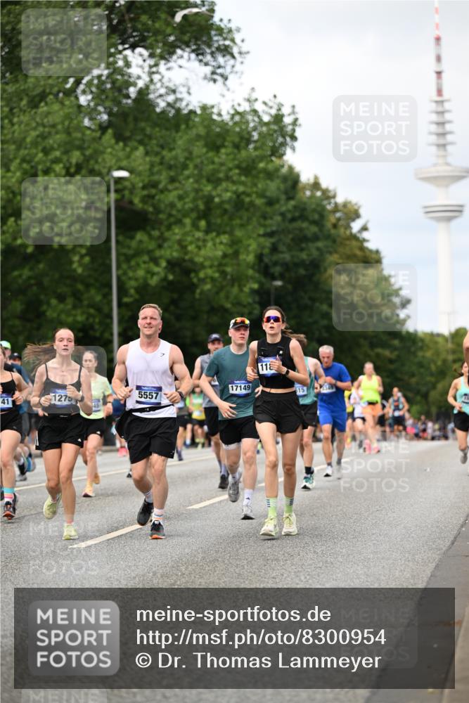 29.06.2025 - hella hamburg halbmarathon Dr. Thomas Lammeyer http://msf.ph/oto/8300954 29.06.2025 10:37:59 Kennedybrücke 1189, 1275, 1896, 2038, 2526, 2776, 3264, 3340, 3345, 3848, 4361, 4433, 4449, 4807, 4824, 4826, 5075, 5141, 5557, 5561, 5566, 5584, 5821, 5822, 5887, 6364, 6515, 6516, 6956, 7027, 7565, 7633, 7653, 7982, 8157, 8277, 8349, 8375, 8377, 8383, 8401, 8620, 9234, 9258, 9438, 9706, 9799, 9875, 9995, 10048, 10561, 10800, 11092, 11111, 11229, 11237, 11260 meine-sportfotos.de