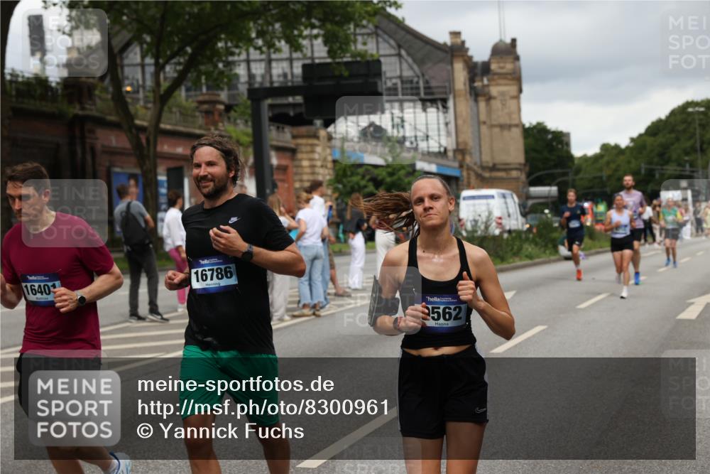 29.06.2025 - hella hamburg halbmarathon Yannick Fuchs http://msf.ph/oto/8300961 29.06.2025 10:49:50 20KM 1130, 1180, 1193, 2982, 3042, 3048, 3058, 3668, 4951, 5287, 5465, 5672, 6569, 6591, 6924, 7594, 7742, 8255, 8311, 8639, 8863, 9361, 9562, 11039, 11309, 11638, 12196, 12515, 13474, 14363, 14365, 14461, 15184, 15818, 15884, 16176, 16375, 16401, 16434, 16521, 16625, 16786, 17259, 17615, 17640, 17642, 17734, 18064, 18125, 18212, 18325, 18340, 18495, 18634, 18741, 18746, 18835, 19120, 19152 meine-sportfotos.de