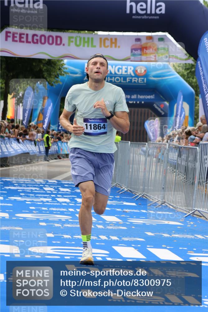 29.06.2025 - hella hamburg halbmarathon Strokosch-Dieckow http://msf.ph/oto/8300975 29.06.2025 10:16:36 Ziel 3944, 11864 meine-sportfotos.de