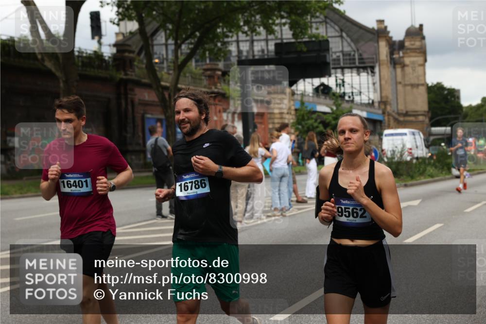 29.06.2025 - hella hamburg halbmarathon Yannick Fuchs http://msf.ph/oto/8300998 29.06.2025 10:49:51 20KM 1130, 1180, 1193, 2982, 3042, 3048, 3058, 3668, 4951, 5287, 5465, 5672, 6569, 6591, 6924, 7594, 7742, 8255, 8311, 8330, 8639, 8863, 9361, 9562, 11039, 11143, 11309, 11638, 12196, 12515, 13474, 14363, 14365, 14461, 15184, 15818, 15884, 16375, 16401, 16434, 16521, 16625, 16786, 17259, 17615, 17640, 17642, 18064, 18125, 18212, 18325, 18340, 18495, 18634, 18741, 18746, 18835, 19120, 19152 meine-sportfotos.de