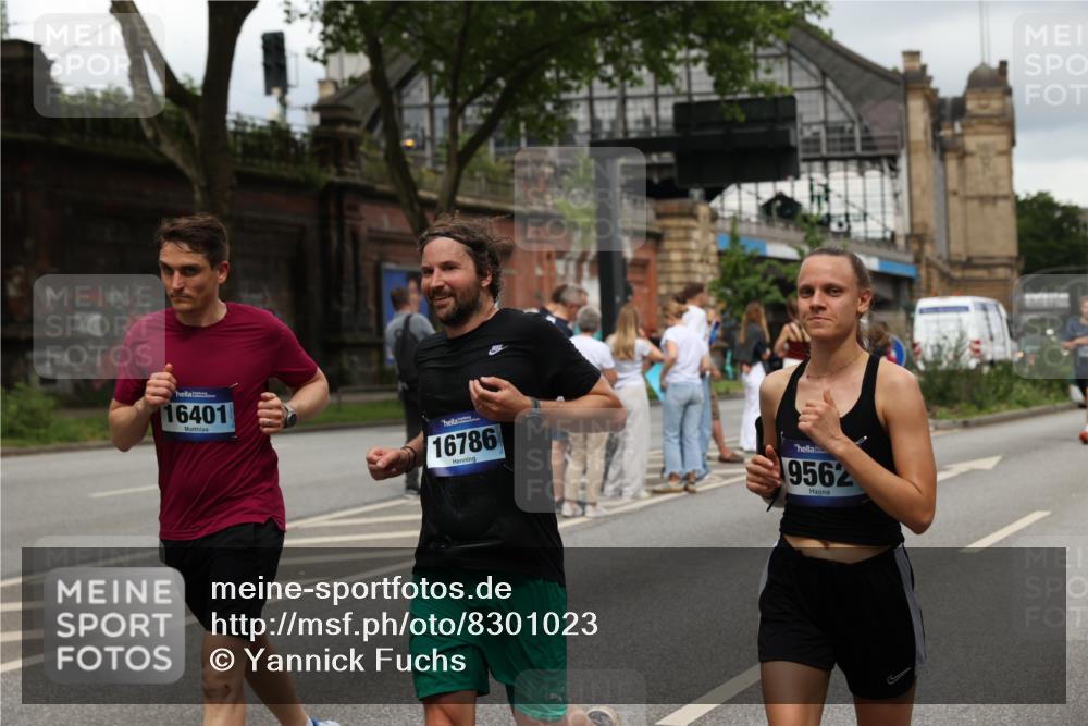 29.06.2025 - hella hamburg halbmarathon Yannick Fuchs http://msf.ph/oto/8301023 29.06.2025 10:49:51 20KM 1130, 1180, 1193, 2982, 3042, 3048, 3058, 3668, 4951, 5287, 5465, 5672, 6569, 6591, 6924, 7594, 7742, 8255, 8311, 8330, 8639, 8863, 9361, 9562, 11039, 11143, 11309, 11638, 12196, 12515, 13474, 14363, 14365, 14461, 15184, 15818, 15884, 16375, 16401, 16434, 16521, 16625, 16786, 17259, 17615, 17640, 17642, 18064, 18125, 18212, 18325, 18340, 18495, 18634, 18741, 18746, 18835, 19120, 19152 meine-sportfotos.de