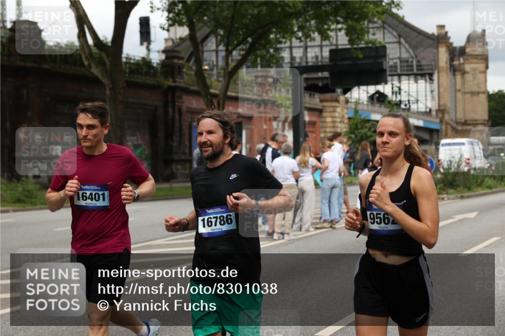 29.06.2025 - hella hamburg halbmarathon Yannick Fuchs http://msf.ph/oto/8301038 29.06.2025 10:49:51 20KM 1130, 1180, 1193, 2982, 3042, 3048, 3058, 3668, 4951, 5287, 5465, 5672, 6569, 6591, 6924, 7594, 7742, 8255, 8311, 8330, 8639, 8863, 9361, 9562, 11039, 11143, 11309, 11638, 12196, 12515, 13474, 14363, 14365, 14461, 15184, 15818, 15884, 16375, 16401, 16434, 16521, 16625, 16786, 17259, 17615, 17640, 17642, 18064, 18125, 18212, 18325, 18340, 18495, 18634, 18741, 18746, 18835, 19120, 19152 meine-sportfotos.de