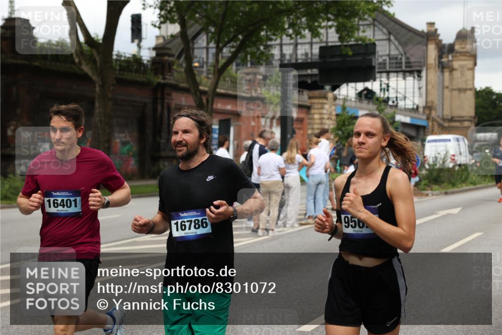 29.06.2025 - hella hamburg halbmarathon Yannick Fuchs http://msf.ph/oto/8301072 29.06.2025 10:49:51 20KM 1130, 1180, 1193, 2982, 3042, 3048, 3058, 3668, 4951, 5287, 5465, 5672, 6569, 6591, 6924, 7594, 7742, 8255, 8311, 8330, 8639, 8863, 9361, 9562, 11039, 11143, 11309, 11638, 12196, 12515, 13474, 14363, 14365, 14461, 15184, 15818, 15884, 16375, 16401, 16434, 16521, 16625, 16786, 17259, 17615, 17640, 17642, 18064, 18125, 18212, 18325, 18340, 18495, 18634, 18741, 18746, 18835, 19120, 19152 meine-sportfotos.de