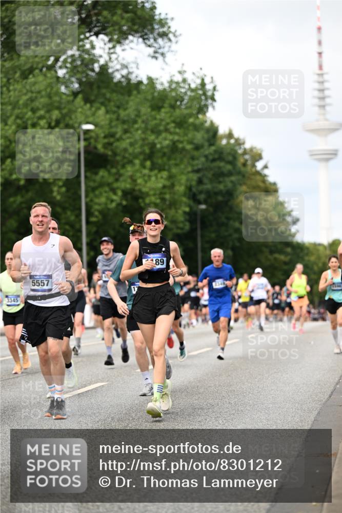 29.06.2025 - hella hamburg halbmarathon Dr. Thomas Lammeyer http://msf.ph/oto/8301212 29.06.2025 10:38:00 Kennedybrücke 1189, 1275, 1896, 2038, 2526, 2776, 2933, 3264, 3340, 3345, 3848, 4361, 4433, 4445, 4449, 4807, 4824, 4826, 5075, 5096, 5141, 5557, 5561, 5566, 5569, 5584, 5821, 5822, 5887, 6364, 6515, 6516, 6956, 7027, 7565, 7633, 7653, 7982, 8157, 8277, 8349, 8375, 8377, 8383, 8401, 8620, 9258, 9438, 9706, 9799, 9875, 9995, 10048, 10071, 10561, 10800, 11092, 11111, 11229, 11237, 11260 meine-sportfotos.de