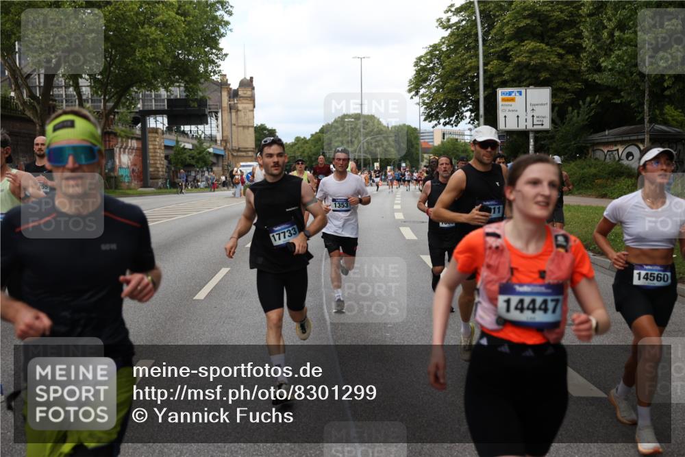 29.06.2025 - hella hamburg halbmarathon Yannick Fuchs http://msf.ph/oto/8301299 29.06.2025 10:37:30 20KM 1353, 1675, 1735, 2653, 4229, 4318, 5011, 5124, 5477, 7026, 7508, 7635, 9364, 9371, 9534, 10099, 10251, 11177, 12153, 12723, 12839, 13398, 13746, 13807, 14201, 14210, 14226, 14447, 14484, 14560, 14813, 14849, 15255, 15328, 15535, 15706, 15851, 15921, 16314, 17733, 17911, 18004, 18274, 18275, 18304, 18449, 18659, 18987, 19009, 19229 meine-sportfotos.de