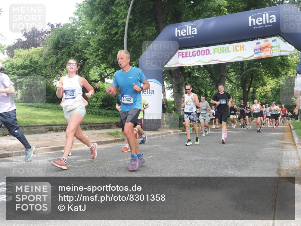29.06.2025 - hella hamburg halbmarathon KatJ http://msf.ph/oto/8301358 29.06.2025 10:43:21 Zwischen KM18-KM19 3042, 5418, 6591, 6720, 8255, 8393 meine-sportfotos.de