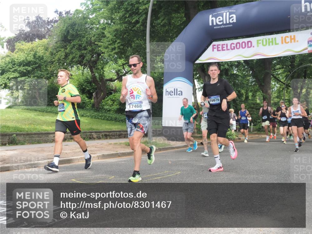 29.06.2025 - hella hamburg halbmarathon KatJ http://msf.ph/oto/8301467 29.06.2025 10:43:22 Zwischen KM18-KM19 3042, 4152, 5418, 6591, 7037, 8255, 8393 meine-sportfotos.de