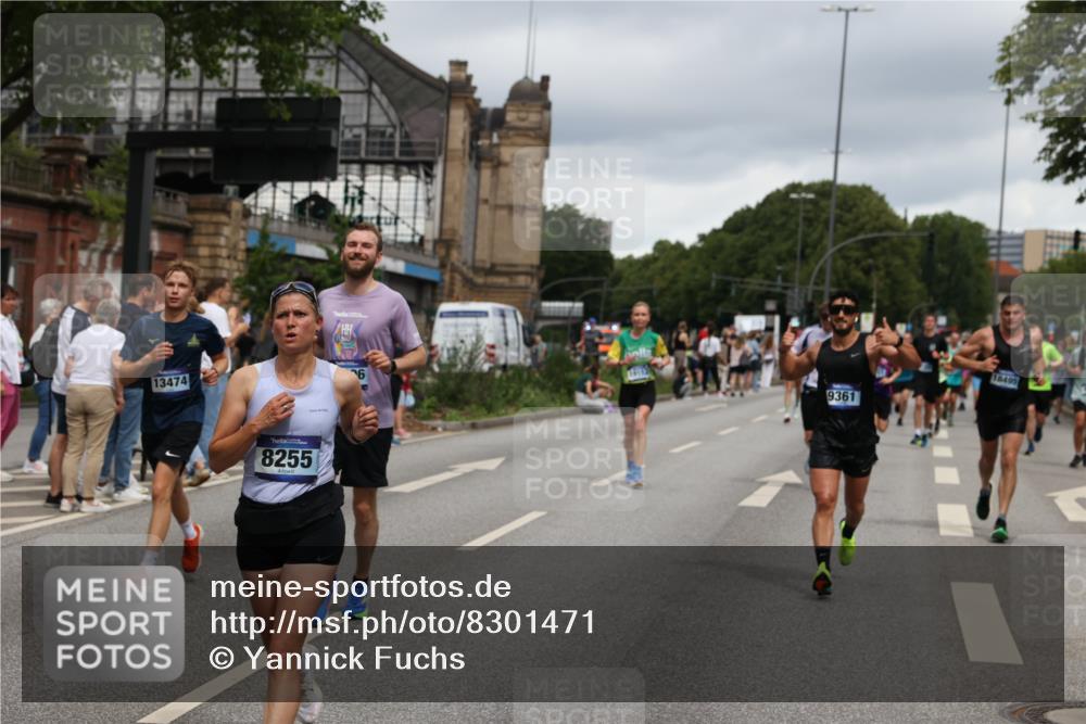 29.06.2025 - hella hamburg halbmarathon Yannick Fuchs http://msf.ph/oto/8301471 29.06.2025 10:49:55 20KM 1130, 1180, 2982, 3042, 3048, 3668, 4951, 5287, 5465, 5672, 5721, 6569, 6591, 6759, 7646, 7742, 8255, 8311, 8330, 8639, 8863, 9361, 9562, 11039, 11143, 11309, 11554, 11638, 12196, 12515, 12858, 13474, 14363, 14461, 15134, 15184, 16043, 16375, 16401, 16434, 16625, 16786, 17468, 17615, 18125, 18212, 18325, 18340, 18495, 18531, 18634, 18741, 18746, 18835, 18966, 19120, 19152 meine-sportfotos.de