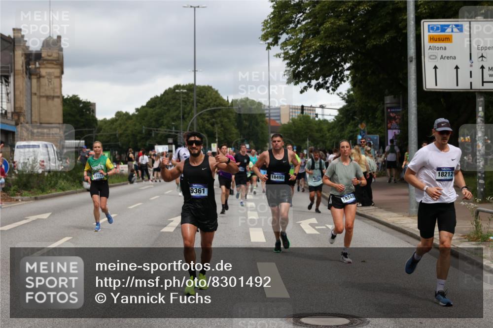 29.06.2025 - hella hamburg halbmarathon Yannick Fuchs http://msf.ph/oto/8301492 29.06.2025 10:49:56 20KM 1130, 1180, 2378, 2982, 3042, 3048, 4951, 5287, 5465, 5672, 5721, 6759, 7646, 7742, 8255, 8311, 8330, 8639, 8863, 9361, 9562, 9622, 11039, 11143, 11309, 11554, 11638, 12196, 12515, 12858, 13474, 14363, 14461, 15134, 15184, 16043, 16375, 16401, 16434, 16625, 16786, 17468, 17615, 18125, 18212, 18325, 18340, 18495, 18531, 18634, 18741, 18746, 18835, 18966, 19120, 19152 meine-sportfotos.de