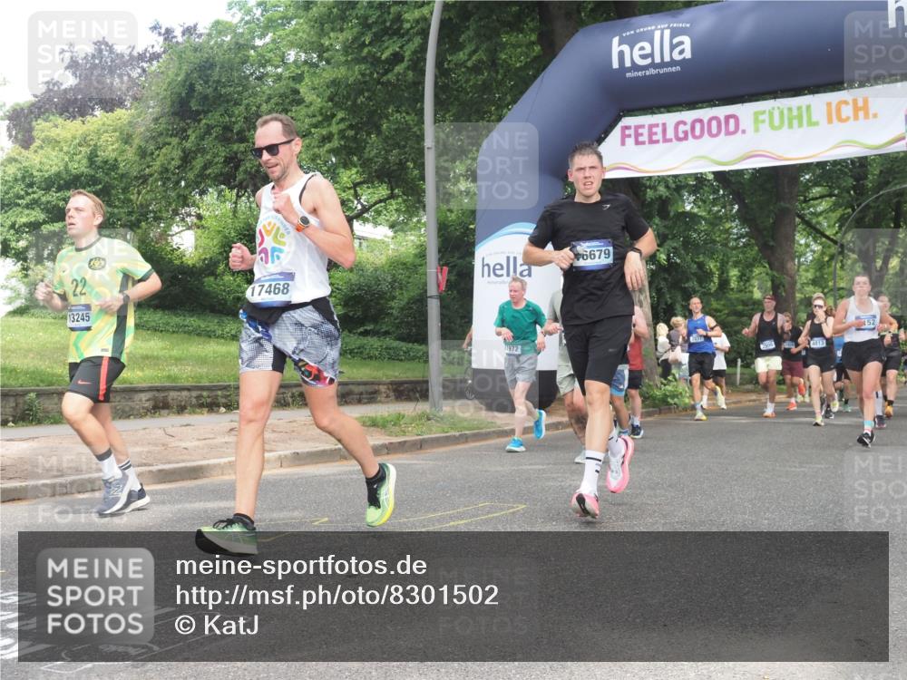 29.06.2025 - hella hamburg halbmarathon KatJ http://msf.ph/oto/8301502 29.06.2025 10:43:23 Zwischen KM18-KM19 1972, 2982, 3042, 4152, 4594, 5418, 7037, 8255, 8393 meine-sportfotos.de