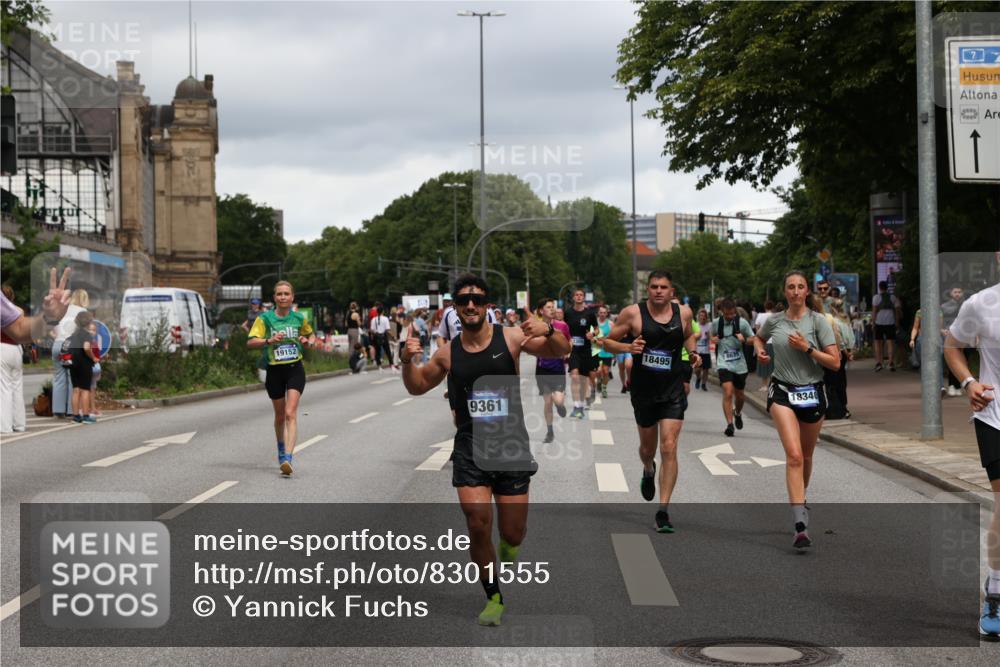 29.06.2025 - hella hamburg halbmarathon Yannick Fuchs http://msf.ph/oto/8301555 29.06.2025 10:49:56 20KM 1130, 1180, 2378, 2982, 3042, 3048, 4951, 5287, 5465, 5672, 5721, 6759, 7646, 7742, 8255, 8311, 8330, 8639, 8863, 9361, 9562, 9622, 11039, 11143, 11309, 11554, 11638, 12196, 12515, 12858, 13474, 14363, 14461, 15134, 15184, 16043, 16375, 16401, 16434, 16625, 16786, 17468, 17615, 18125, 18212, 18325, 18340, 18495, 18531, 18634, 18741, 18746, 18835, 18966, 19120, 19152 meine-sportfotos.de