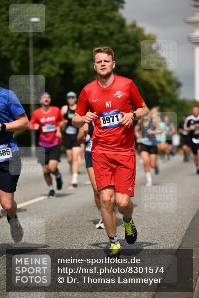 29.06.2025 - hella hamburg halbmarathon Dr. Thomas Lammeyer http://msf.ph/oto/8301574 29.06.2025 10:16:24 Kennedybrücke 1249, 1610, 1785, 1850, 1851, 2963, 2964, 3182, 3248, 3262, 3363, 4453, 5150, 5166, 5176, 6822, 6871, 7014, 7907, 8206, 8207, 8917, 8971, 9428, 10067, 10402, 10685, 11025 meine-sportfotos.de
