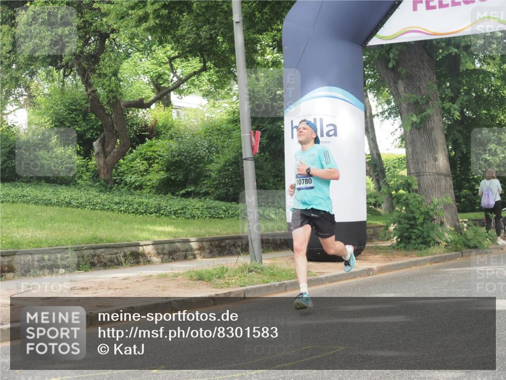29.06.2025 - hella hamburg halbmarathon KatJ http://msf.ph/oto/8301583 29.06.2025 10:14:06 Zwischen KM18-KM19 7963 meine-sportfotos.de