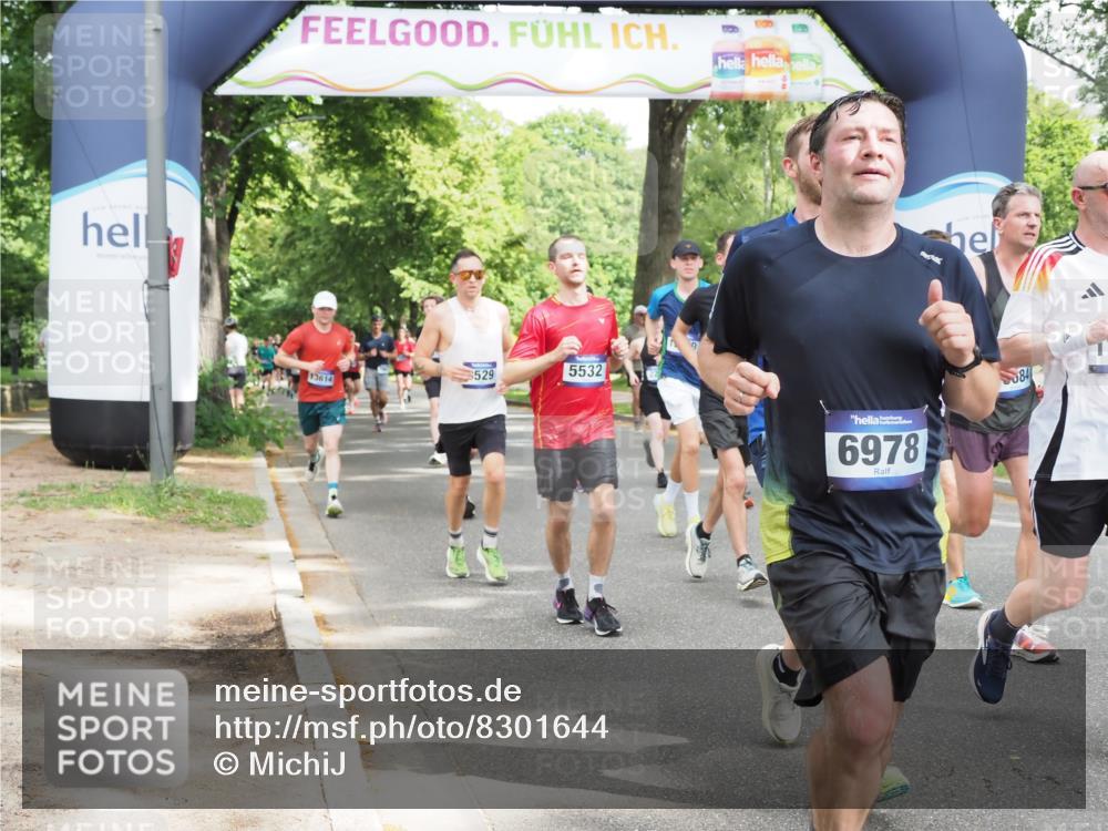 29.06.2025 - hella hamburg halbmarathon MichiJ http://msf.ph/oto/8301644 29.06.2025 10:34:45 Zwischen KM18-KM19 1604, 3087, 5459, 5532, 5889, 6421, 6691, 6978, 8142, 8482, 8981, 9386, 9529, 9786, 11185, 11858, 12171, 12891, 13698, 13728, 14045, 14415, 15157, 15451, 15611, 15684, 15741, 15825, 15973, 17353, 17461, 17669, 17718, 19209 meine-sportfotos.de