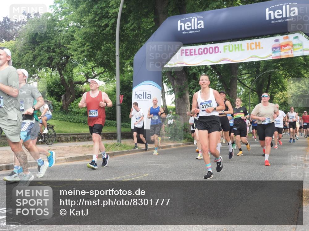 29.06.2025 - hella hamburg halbmarathon KatJ http://msf.ph/oto/8301777 29.06.2025 10:43:24 Zwischen KM18-KM19 1972, 2741, 2982, 2996, 3042, 4152, 4594, 4813, 5418, 7037, 8255, 8393 meine-sportfotos.de