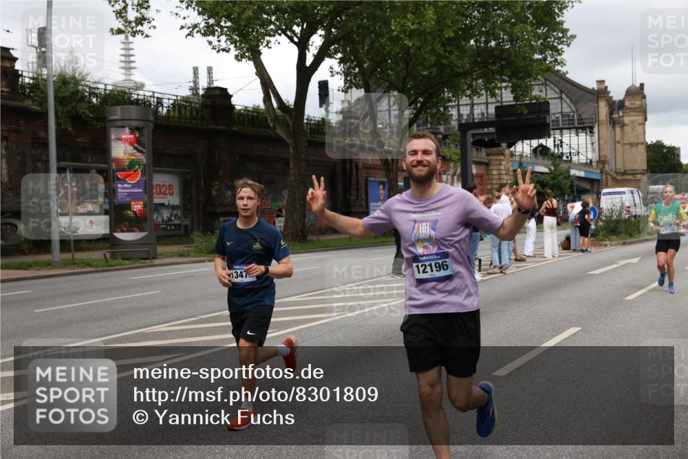 29.06.2025 - hella hamburg halbmarathon Yannick Fuchs http://msf.ph/oto/8301809 29.06.2025 10:49:57 20KM 1130, 1180, 1877, 2378, 2982, 3042, 3048, 4951, 5287, 5465, 5672, 5721, 6759, 7646, 7742, 8255, 8311, 8330, 8639, 8863, 9361, 9562, 9622, 11039, 11143, 11309, 11554, 11638, 12196, 12515, 12858, 13474, 14363, 14461, 15134, 15184, 16043, 16375, 16401, 16434, 16625, 16786, 17468, 17615, 18117, 18125, 18212, 18325, 18340, 18495, 18531, 18634, 18741, 18746, 18835, 18966, 19120, 19152 meine-sportfotos.de
