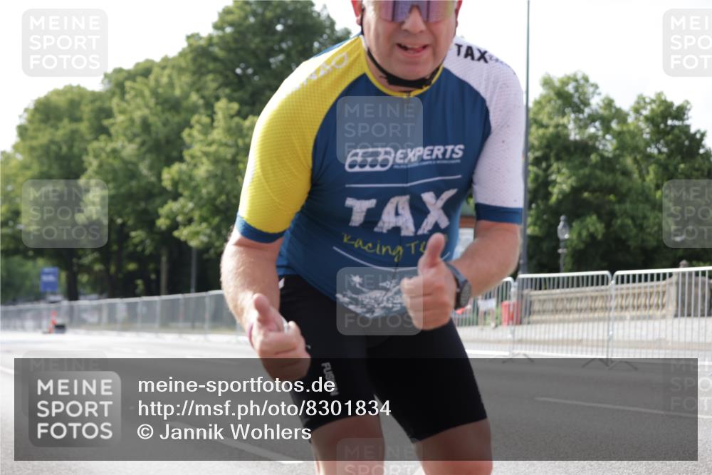 29.06.2025 - hella hamburg halbmarathon Jannik Wohlers http://msf.ph/oto/8301834 29.06.2025 08:56:51 Lombardsbrücke  meine-sportfotos.de