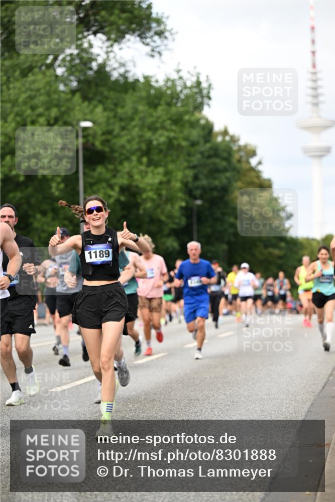 29.06.2025 - hella hamburg halbmarathon Dr. Thomas Lammeyer http://msf.ph/oto/8301888 29.06.2025 10:38:01 Kennedybrücke 1189, 1275, 1896, 2038, 2526, 2776, 2933, 3264, 3340, 3345, 3848, 4361, 4433, 4445, 4449, 4807, 4824, 4826, 5075, 5096, 5141, 5557, 5561, 5566, 5569, 5584, 5821, 5822, 5887, 6364, 6515, 6516, 6956, 7027, 7565, 7633, 7653, 7982, 8157, 8277, 8349, 8375, 8377, 8383, 8401, 8620, 9258, 9438, 9706, 9799, 9875, 9995, 10048, 10071, 10561, 10800, 11111, 11229, 11237, 11260 meine-sportfotos.de