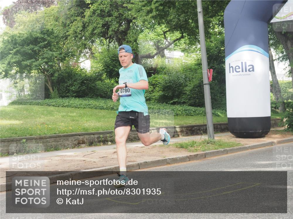29.06.2025 - hella hamburg halbmarathon KatJ http://msf.ph/oto/8301935 29.06.2025 10:14:06 Zwischen KM18-KM19 7963 meine-sportfotos.de