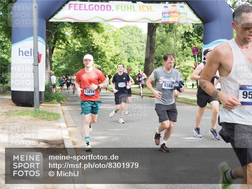 29.06.2025 - hella hamburg halbmarathon MichiJ http://msf.ph/oto/8301979 29.06.2025 10:34:47 Zwischen KM18-KM19 1604, 3087, 5459, 5532, 5889, 6421, 6691, 6978, 7908, 8142, 8482, 8981, 9386, 9529, 9786, 11185, 11858, 12651, 13614, 13698, 13728, 14045, 14415, 15149, 15157, 15451, 15611, 15684, 15741, 15973, 17461, 17669, 17718, 19209 meine-sportfotos.de