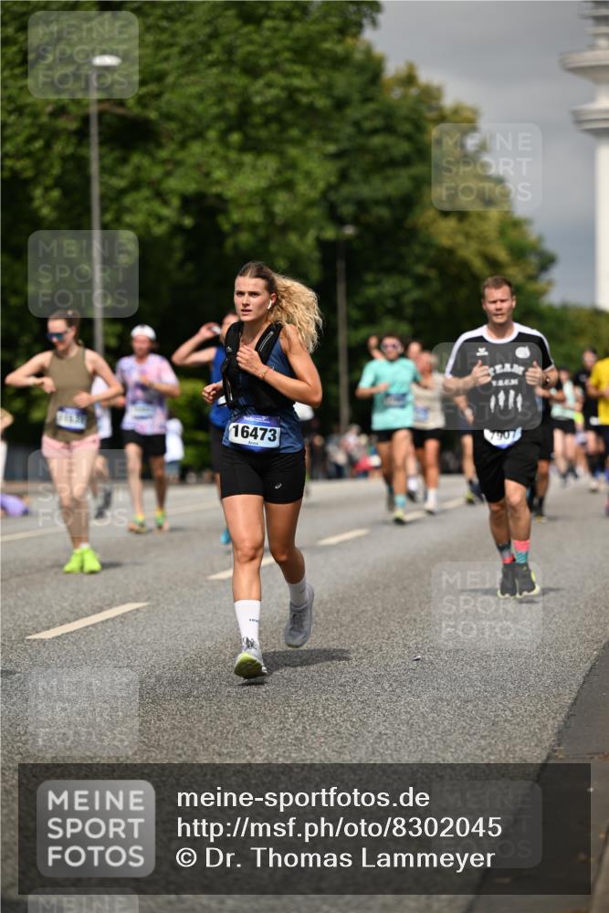 29.06.2025 - hella hamburg halbmarathon Dr. Thomas Lammeyer http://msf.ph/oto/8302045 29.06.2025 10:16:27 Kennedybrücke 1249, 1610, 1785, 1850, 1851, 2963, 2964, 3182, 3248, 3262, 3363, 4453, 5150, 5166, 5176, 6822, 6871, 7014, 7907, 8917, 8971, 9428, 9705, 10067, 10402, 10409, 10685, 11025 meine-sportfotos.de