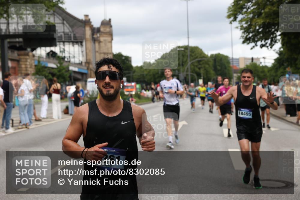 29.06.2025 - hella hamburg halbmarathon Yannick Fuchs http://msf.ph/oto/8302085 29.06.2025 10:49:57 20KM 1130, 1180, 1877, 2378, 2982, 3042, 3048, 4951, 5287, 5465, 5672, 5721, 6759, 7646, 7742, 8255, 8311, 8330, 8639, 8863, 9361, 9562, 9622, 11039, 11143, 11309, 11554, 11638, 12196, 12515, 12858, 13474, 14363, 14461, 15134, 15184, 16043, 16375, 16401, 16434, 16625, 16786, 17468, 17615, 18117, 18125, 18212, 18325, 18340, 18495, 18531, 18634, 18741, 18746, 18835, 18966, 19120, 19152 meine-sportfotos.de