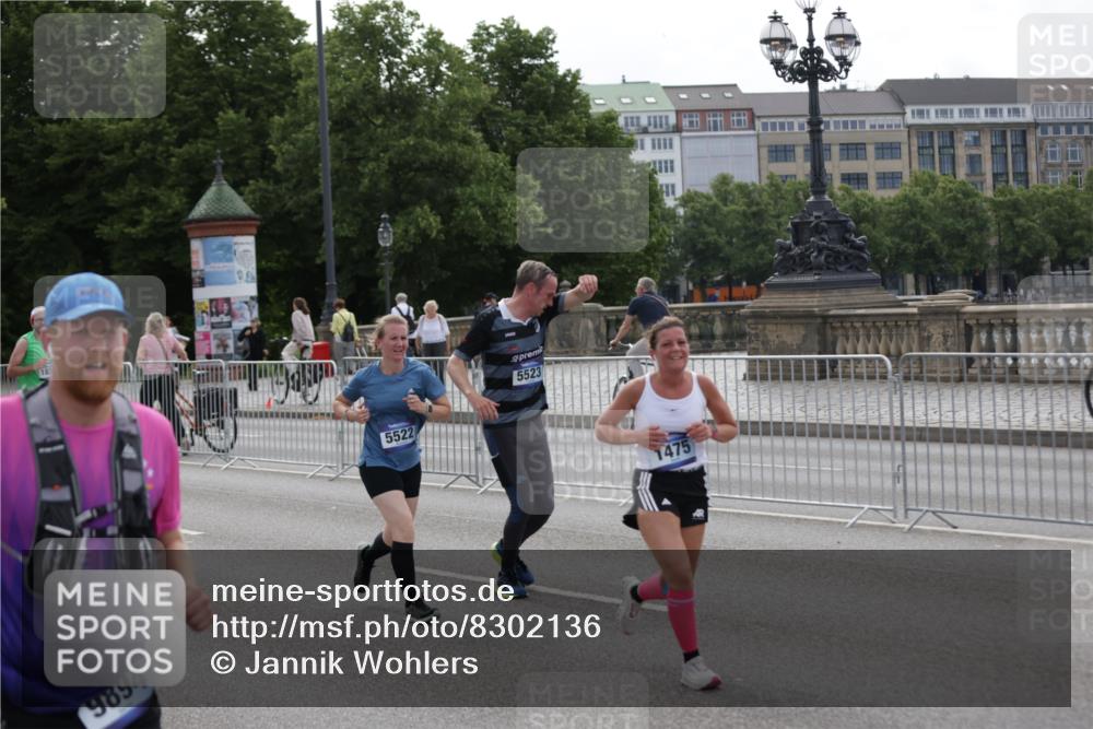 29.06.2025 - hella hamburg halbmarathon Jannik Wohlers http://msf.ph/oto/8302136 29.06.2025 10:37:21 Lombardsbrücke 1475, 1799, 1985, 2199, 2853, 3230, 3246, 3633, 5139, 5522, 5875, 6243, 6362, 7124, 7321, 7350, 7696, 8985, 9247, 9288, 9895, 10159, 10506, 10836, 10919, 11087, 11164, 11183, 11543, 11801, 11882, 11888, 12123, 12242, 12254, 12472, 12824, 13650, 14018, 15002, 15418, 15511, 16032, 16582, 16680, 16706, 17389, 17793, 17798, 18317, 18319 meine-sportfotos.de
